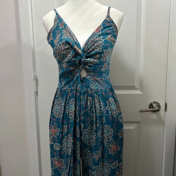 🪷 Angie Blue Floral Jumpsuit - Picture 2 of 6